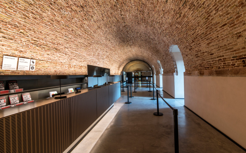 REHABILITACIÓN DE DIFERENTES ESPACIOS DEL CASTILLO DE MONTJÜIC DE BARCELONA